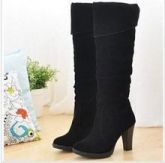 botas cano alto em EVA